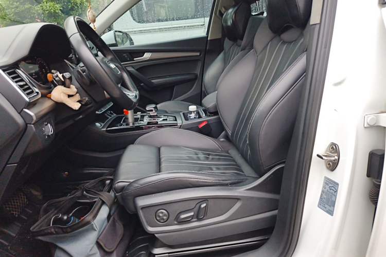Used Audi Q5L 2022 40T Luxury Dynamic Model Left Front Seat