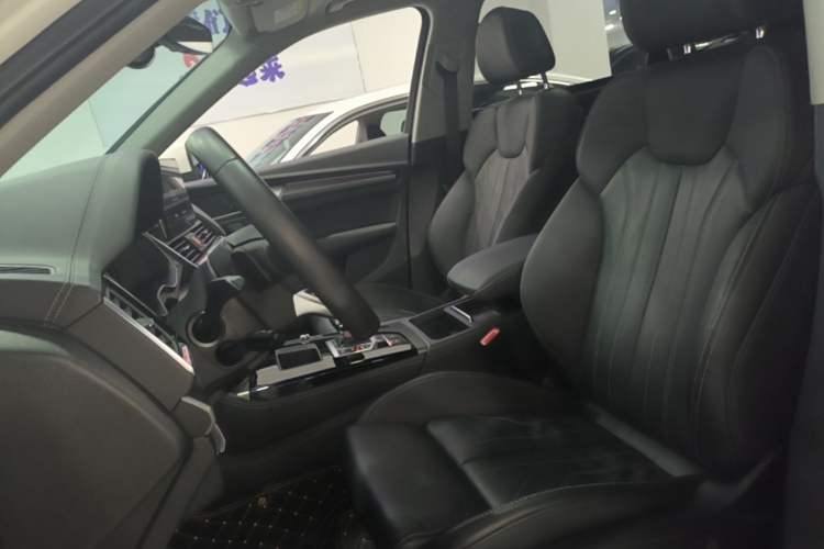 Used Audi Q5L 2022 40T Luxury Dynamic Model Left Front Seat