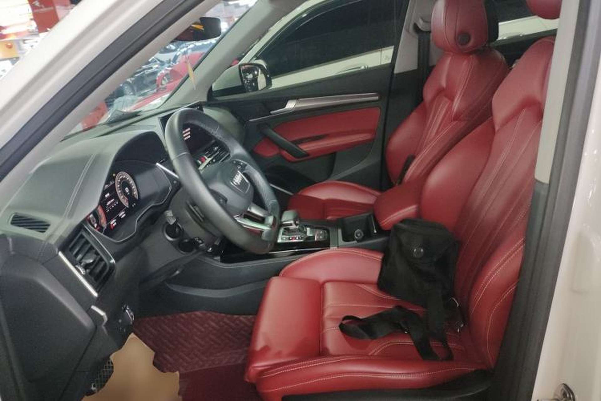 Used Audi Q5L 2022 Updated 40T Luxury Dynamic Edition Left Front Seat