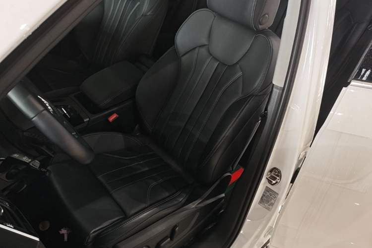 Used Audi Q5L 2022 Updated 40T Luxury Dynamic Edition Left Front Seat