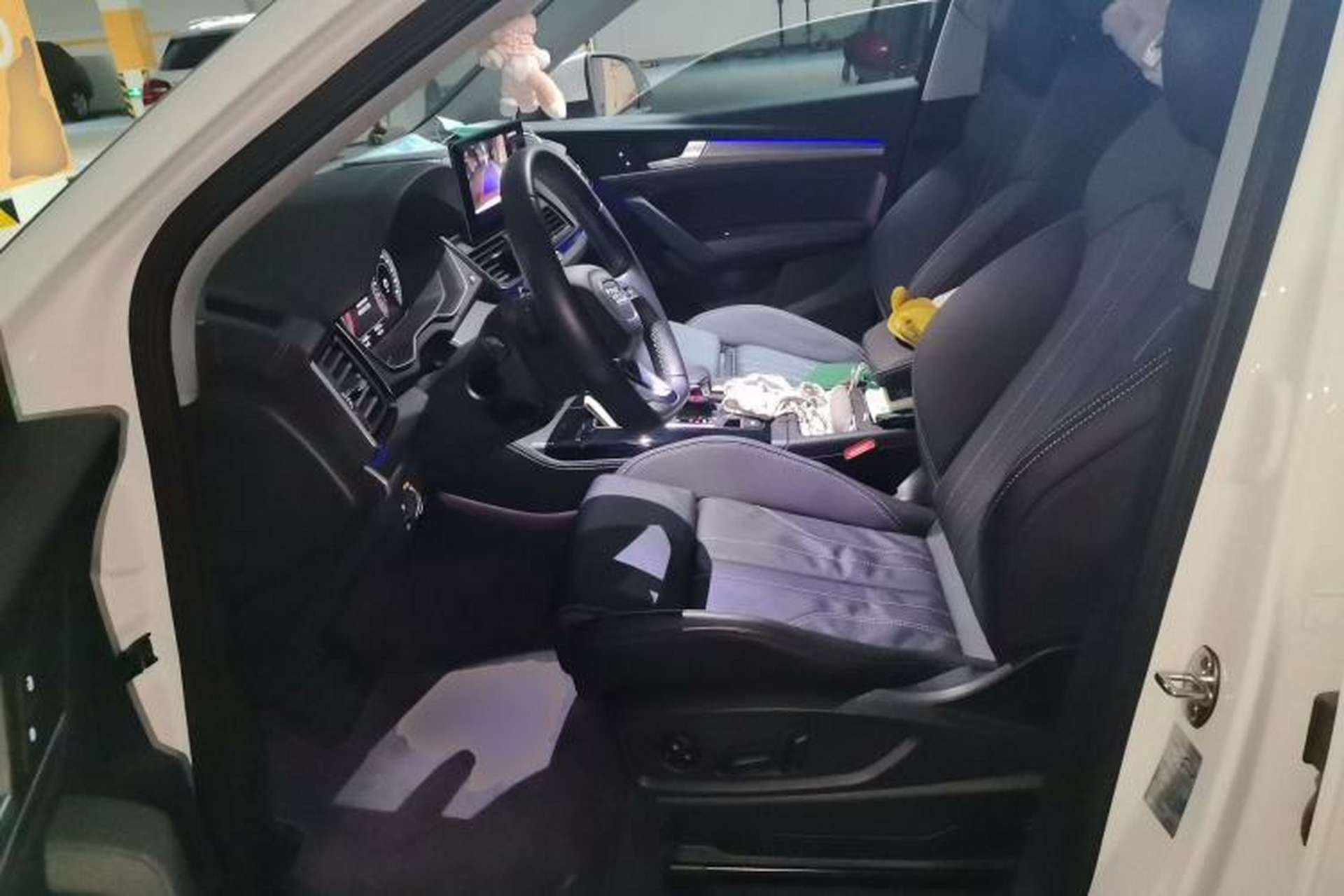 Used Audi Q5L 2022 40T Luxury Dynamic Model Left Front Seat