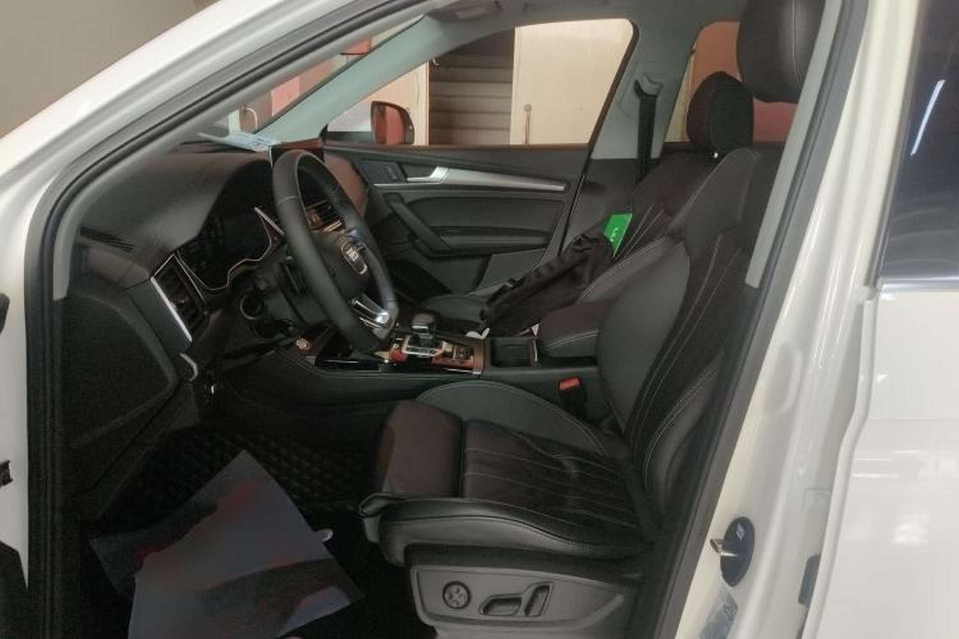 Used Audi Q5L 2022 40T Luxury Dynamic Model Left Front Seat