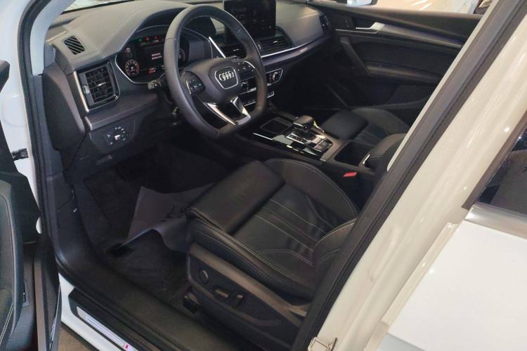 Used Audi Q5L 2022 Updated 45T Luxury Dynamic Version Left Front Seat