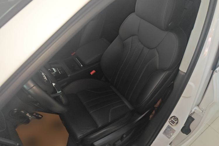 Used Audi Q5L 2022 Updated 40T Luxury Dynamic Edition Left Front Seat