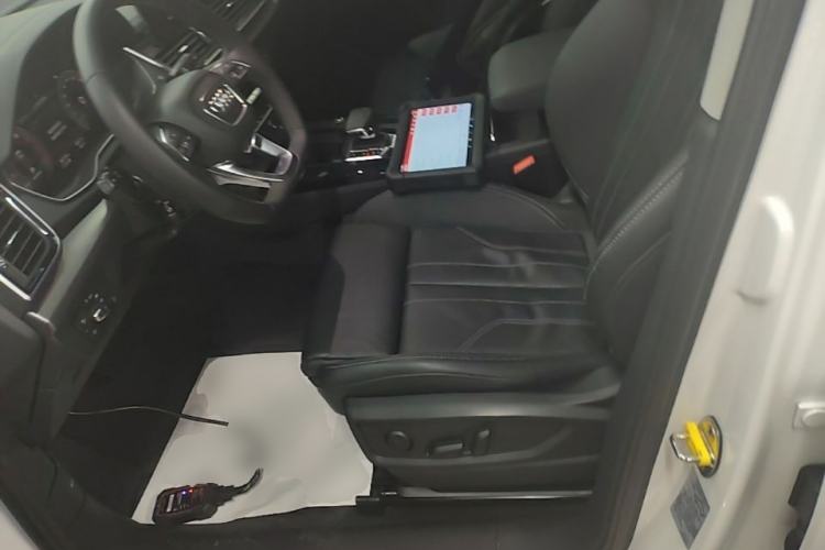 Used Audi Q5L 2022 40T Luxury Dynamic Model Left Front Seat