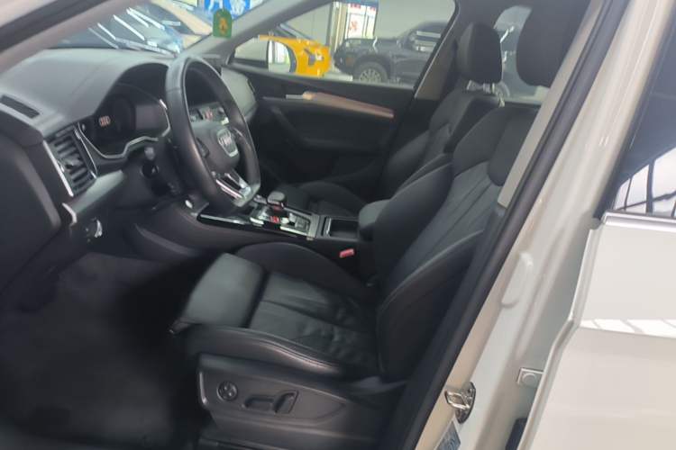 Used Audi Q5L 2022 40T Fashionable and Dynamic Model Left Front Seat