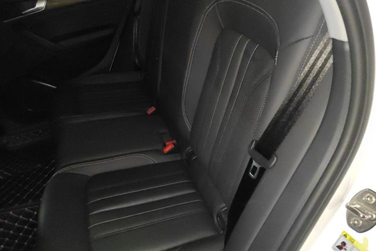 Used Audi Q5L 2022 40T Luxury Elegant Model Left Rear Seat