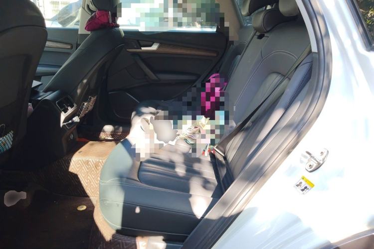 Used Audi Q5L 2022 40T Luxury Elegant Model Left Rear Seat