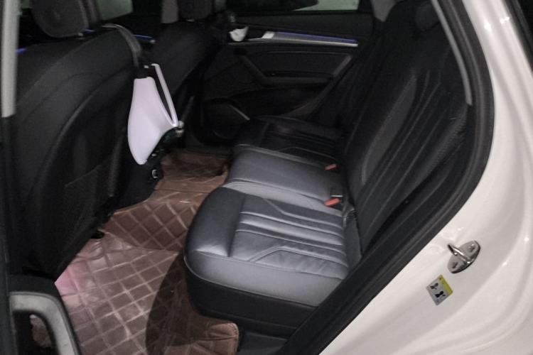 Used Audi Q5L 2022 40T Luxury Dynamic Model Left Rear Seat