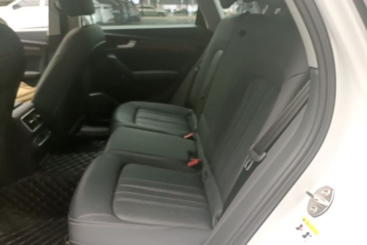 Used Audi Q5L 2022 40T Luxury Elegant Model Left Rear Seat