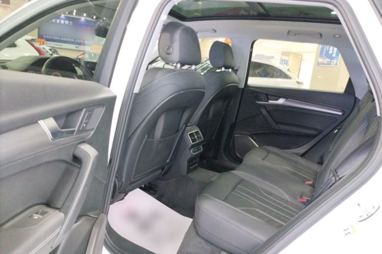 Used Audi Q5L 2022 40T Luxury Dynamic Model Left Rear Seat