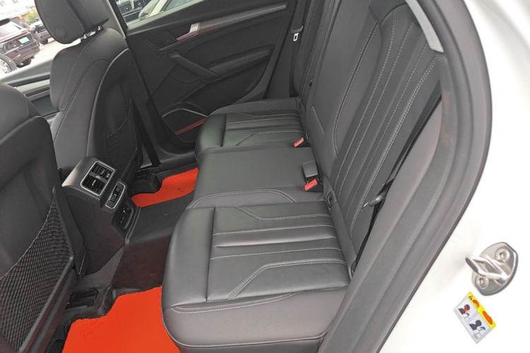 Used Audi Q5L 2022 Updated Version 45T Luxury Prestige Edition Left Rear Seat
