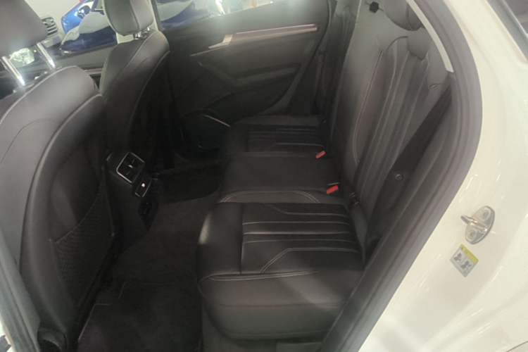 Used Audi Q5L 2022 40T Luxury Dynamic Model Left Rear Seat