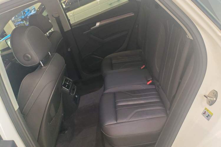 Used Audi Q5L 2022 45T Luxury Dynamic Model Left Rear Seat