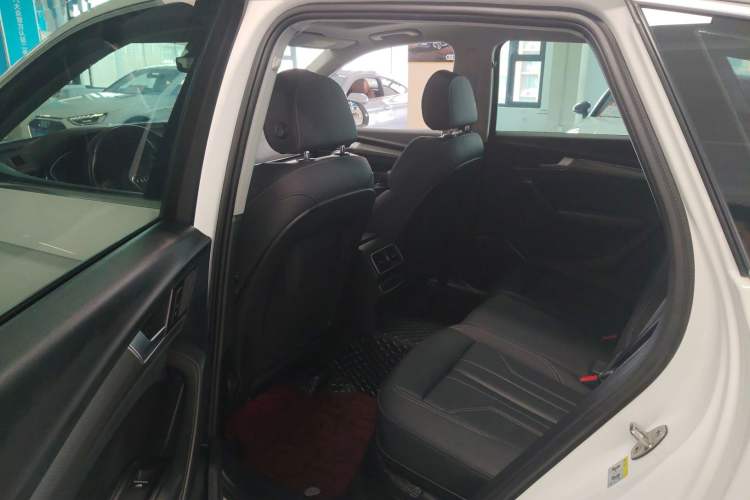 Used Audi Q5L 2022 40T Luxury Dynamic Model Left Rear Seat