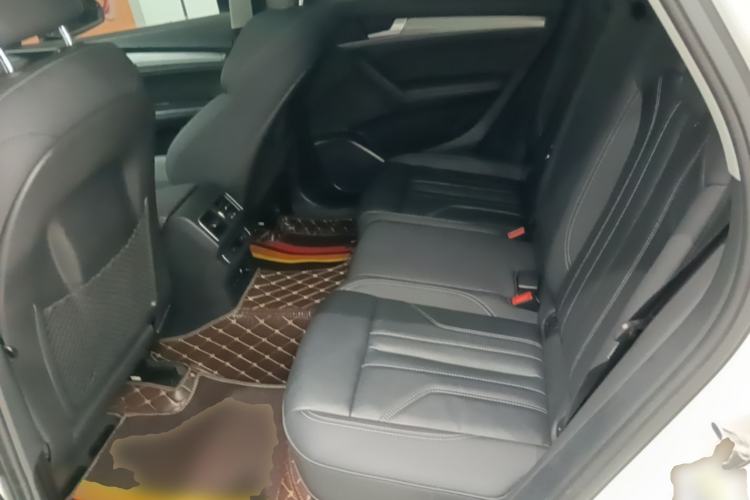 Used Audi Q5L 2022 40T Fashionable and Dynamic Model Left Rear Seat