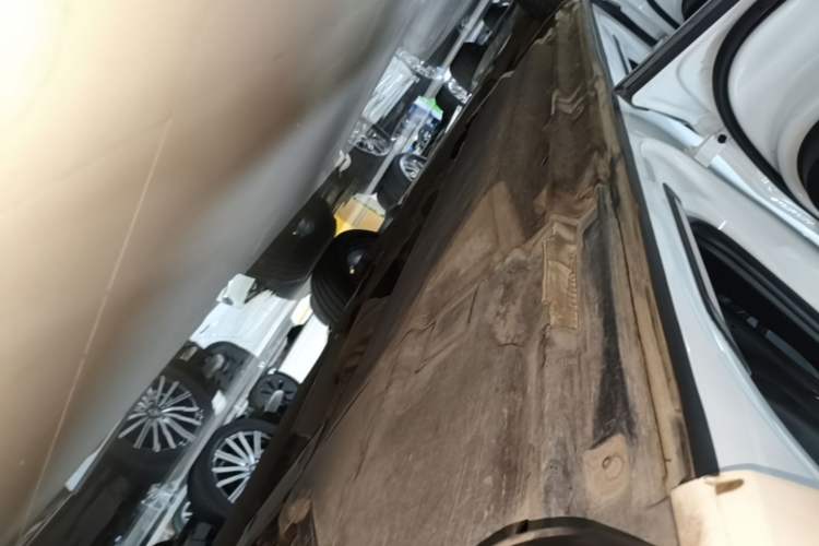 Used Audi Q5L 2022 45T Luxury Dynamic Model Left Side Sill