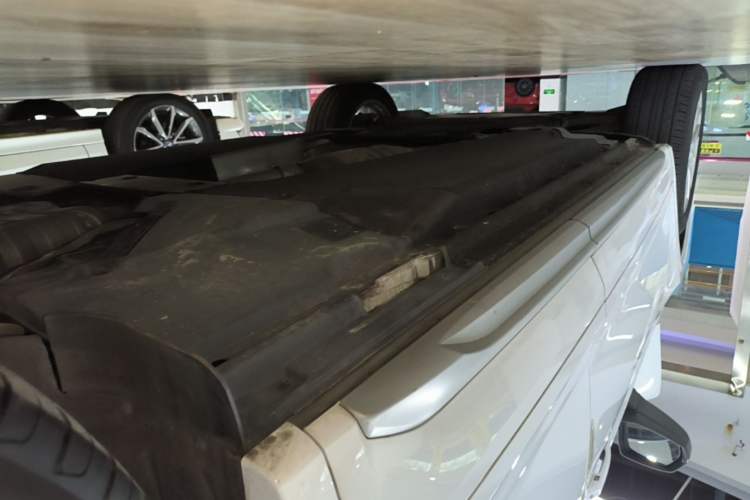 Used Audi Q5L 2022 40T Luxury Dynamic Model Left Side Sill
