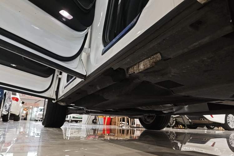 Used Audi Q5L 2022 Updated 40T Luxury Dynamic Edition Left Side Sill