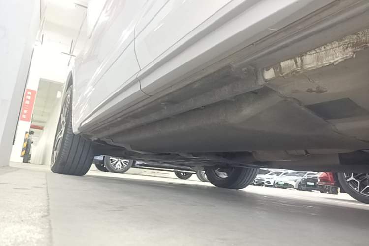 Used Audi Q5L 2022 45T Luxury Dynamic Model Left Side Sill