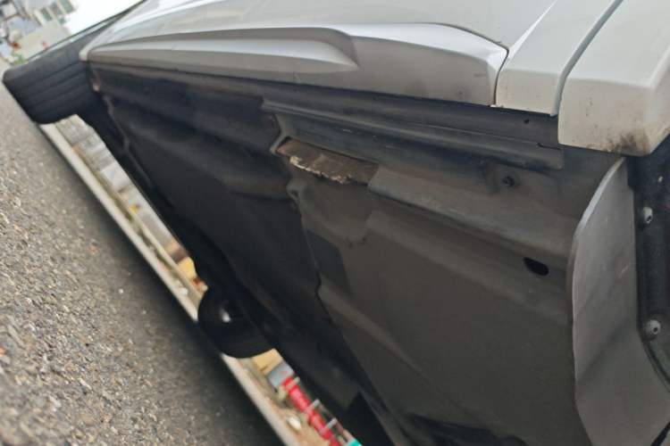 Used Audi Q5L 2022 40T Luxury Dynamic Model Left Side Sill