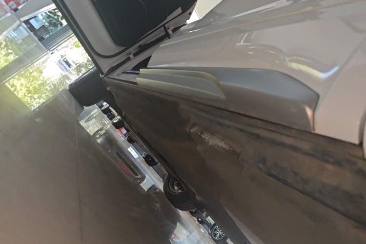 Used Audi Q5L 2022 Updated 40T Luxury Dynamic Edition Left Side Sill