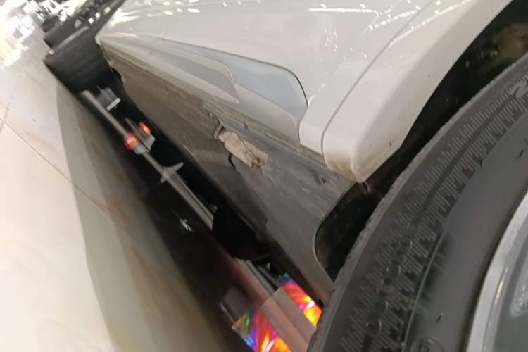 Used Audi Q5L 2022 40T Fashionable and Dynamic Model Left Side Sill