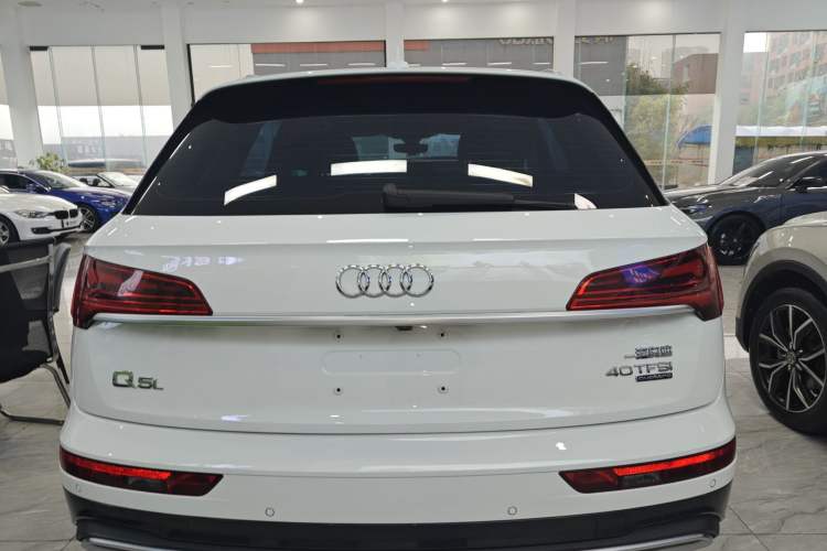 Used Audi Q5L 2022 40T Luxury Elegant Model Rear