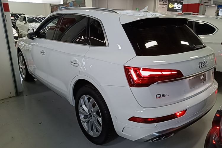 Used Audi Q5L 2022 Updated 40T Luxury Dynamic Edition Rear Left 45 Deg