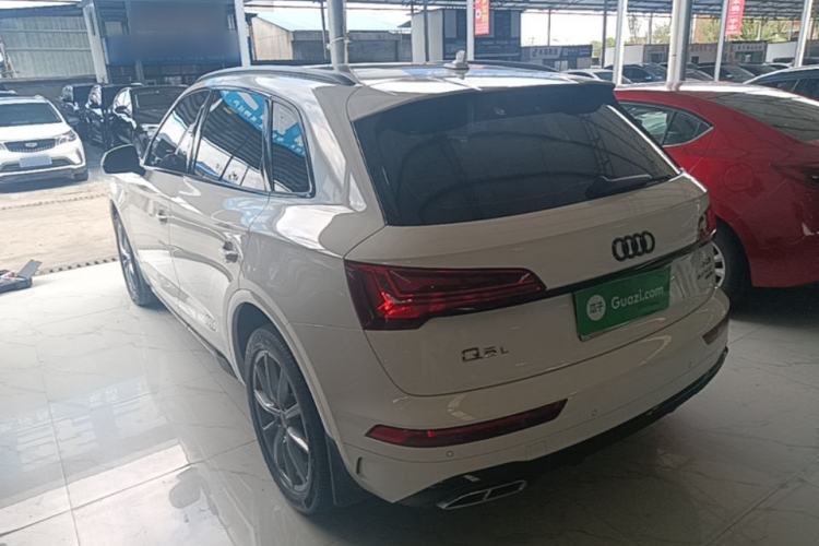 Used Audi Q5L 2022 40T Fashionable and Dynamic Model Rear Left 45 Deg