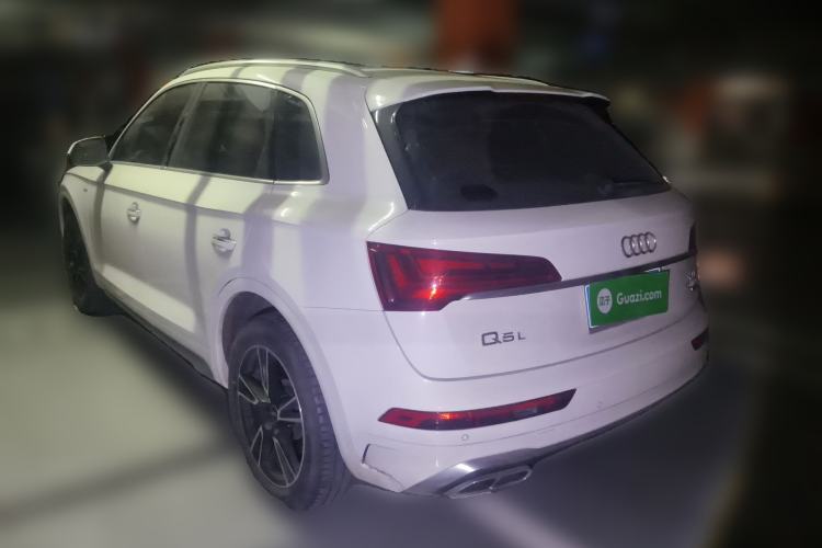 Used Audi Q5L 2022 40T Fashionable and Dynamic Model Rear Left 45 Deg
