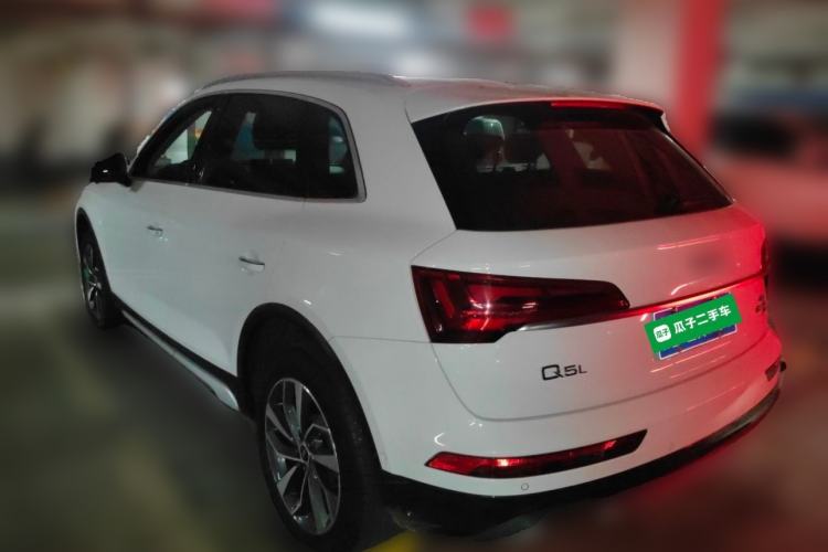 Used Audi Q5L 2022 40T Luxury Elegant Model Rear Left 45 Deg