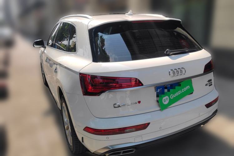 Used Audi Q5L 2022 40T Luxury Dynamic Model Rear Left 45 Deg
