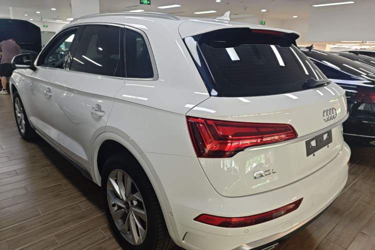Used Audi Q5L 2022 Updated 40T Luxury Dynamic Edition Rear Left 45 Deg