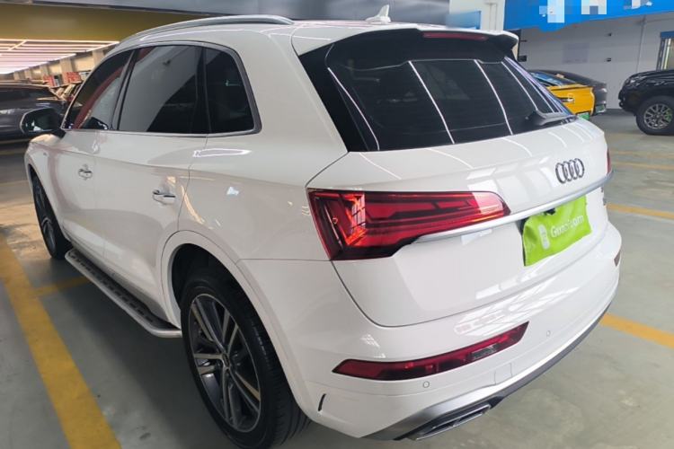 Used Audi Q5L 2022 40T Fashionable and Dynamic Model Rear Left 45 Deg