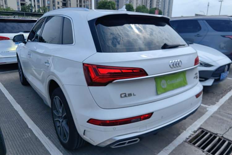 Used Audi Q5L 2022 45T Luxury Dynamic Model Rear Left 45 Deg