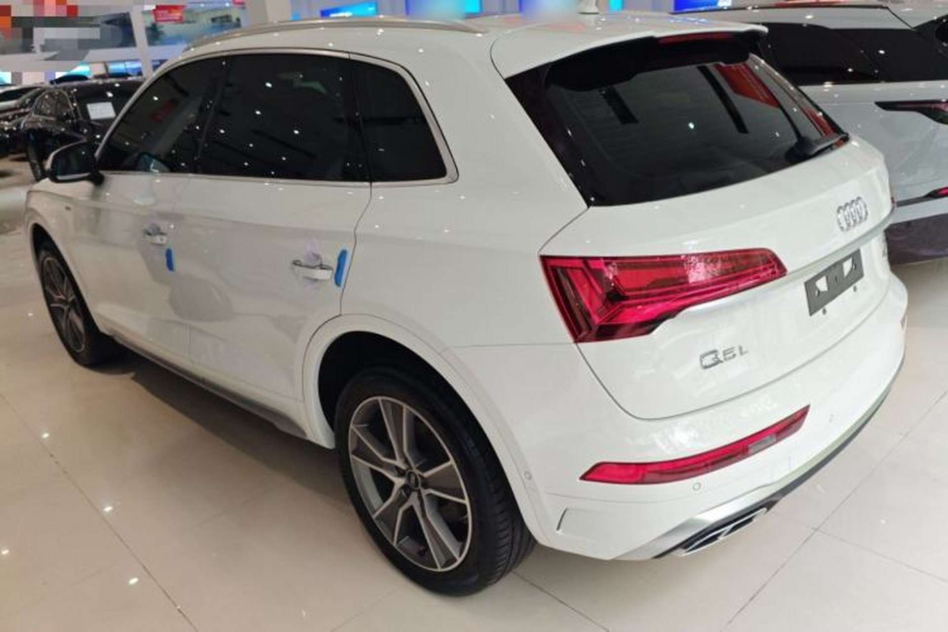 Used Audi Q5L 2022 45T Luxury Dynamic Model Rear Left 45 Deg