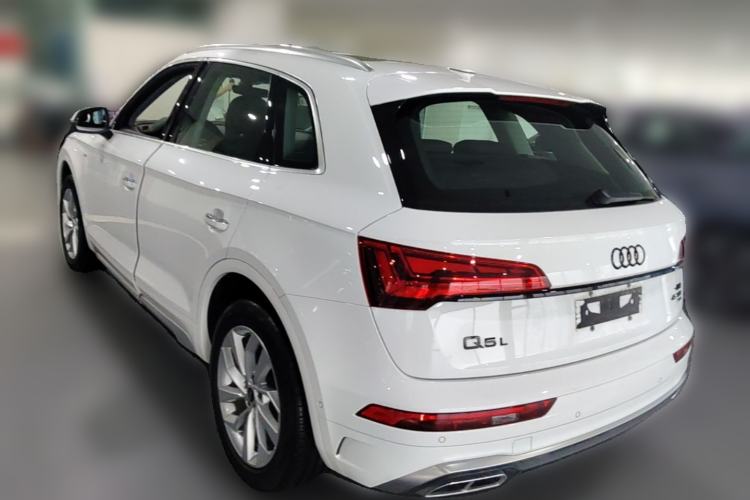 Used Audi Q5L 2022 40T Luxury Dynamic Model Rear Left 45 Deg