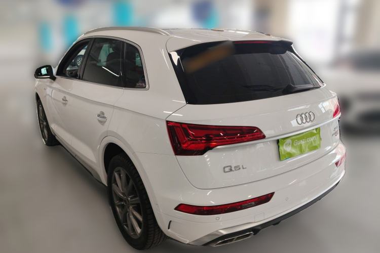 Used Audi Q5L 2022 40T Luxury Dynamic Model Rear Left 45 Deg