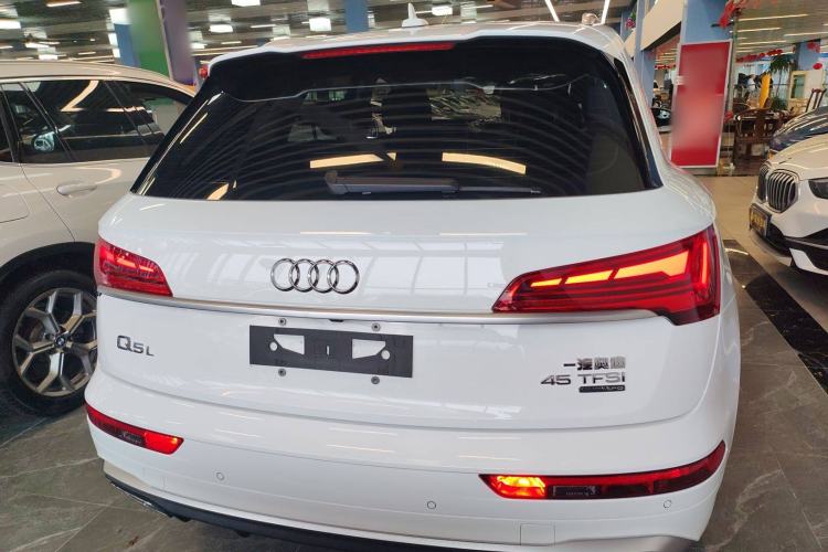 Used Audi Q5L 2022 Updated 45T Luxury Dynamic Version Rear