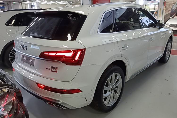 Used Audi Q5L 2022 Updated 40T Luxury Dynamic Edition Rear Right 45 Deg