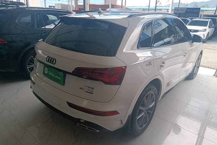 Used Audi Q5L 2022 40T Fashionable and Dynamic Model Rear Right 45 Deg