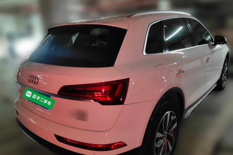 Used Audi Q5L 2022 40T Luxury Elegant Model Rear Right 45 Deg