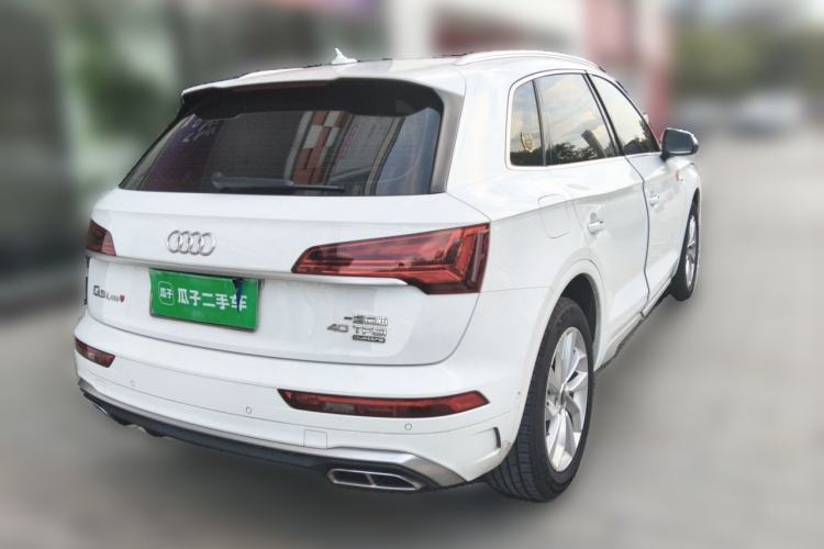 Used Audi Q5L 2022 40T Luxury Dynamic Model Rear Right 45 Deg