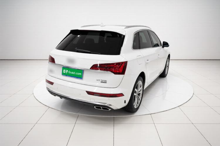 Used Audi Q5L 2022 40T Luxury Dynamic Model Rear Right 45 Deg