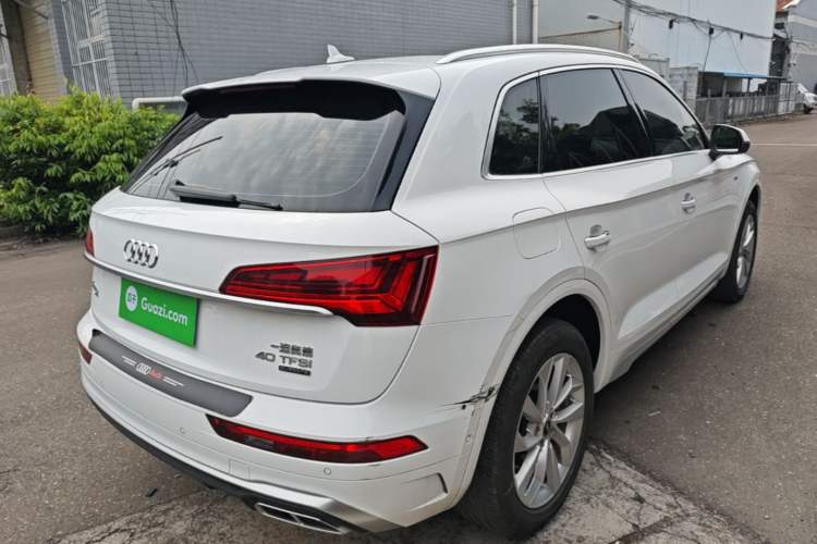 Used Audi Q5L 2022 40T Luxury Dynamic Model Rear Right 45 Deg
