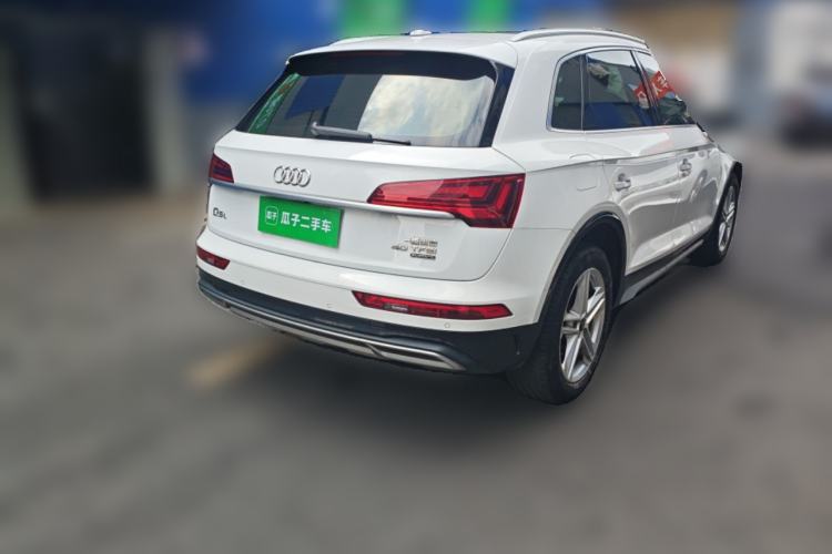 Used Audi Q5L 2022 40T Fashionable and Elegant Model Rear Right 45 Deg