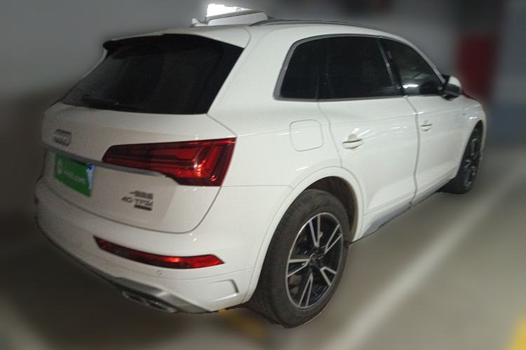 Used Audi Q5L 2022 40T Fashionable and Elegant Model Rear Right 45 Deg