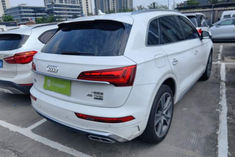 Used Audi Q5L 2022 45T Luxury Dynamic Model Rear Right 45 Deg