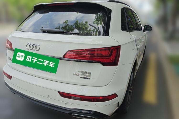 Used Audi Q5L 2022 40T Fashionable and Dynamic Model Rear Right 45 Deg